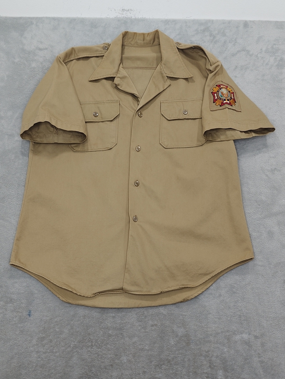 U.S. Army Short Sleeve Field Shirt in Khaki VFW Size L